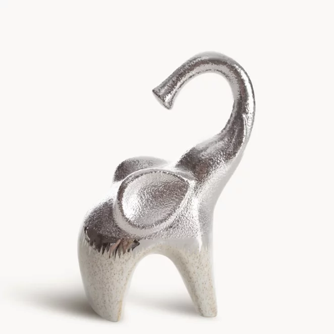Figurka ceramiczna kremowo-srebrna słoń łączący fakturę granitu z lśniącą powierzchnią 13x8x20 cm MAX 2