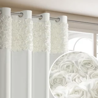 Zasłona kremowa z welwetu zdobiona aplikacją 3D róż 140x250 cm przelotka - ROSES Eva Minge
