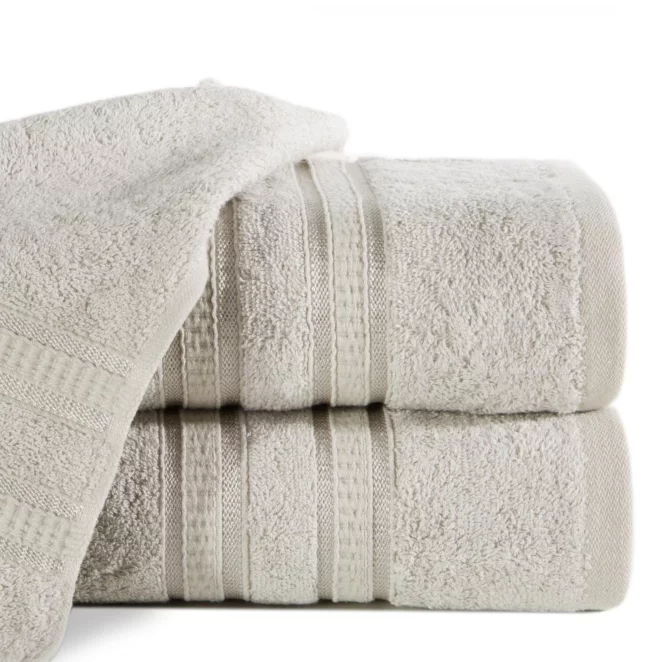 Ręcznik kąpielowy 50x90 cm bambusowy kolor beżowy zdobiony bordiurą w pasy 500 g/m2 MILA