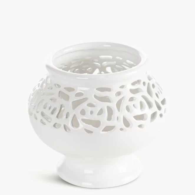 Wazon dekoracyjny kremowy wykończony ażurowym wzorem 16x14 cm CELIA