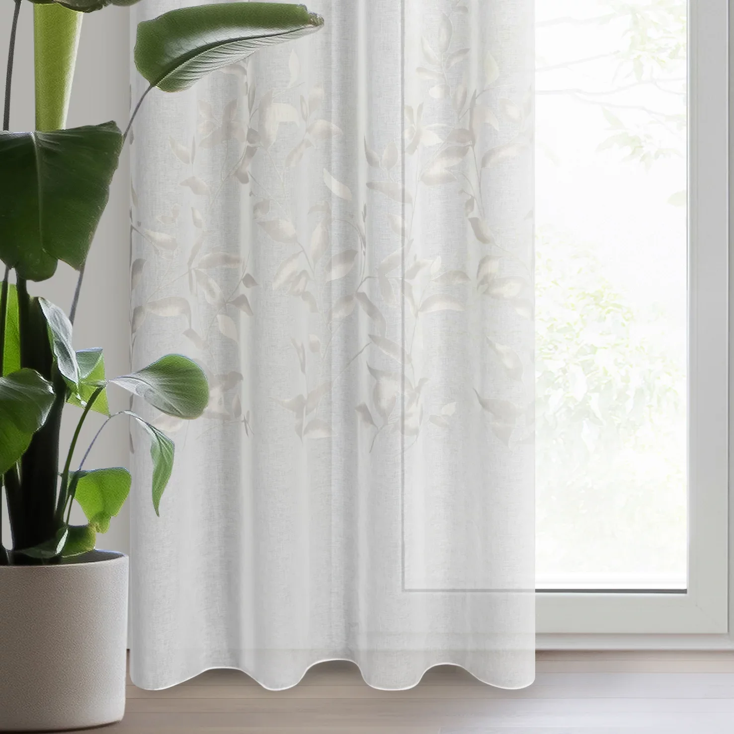 Firana biało, srebrna z etaminy zdobiona motywem roślinnym 140x250 cm przelotka ESTELLA