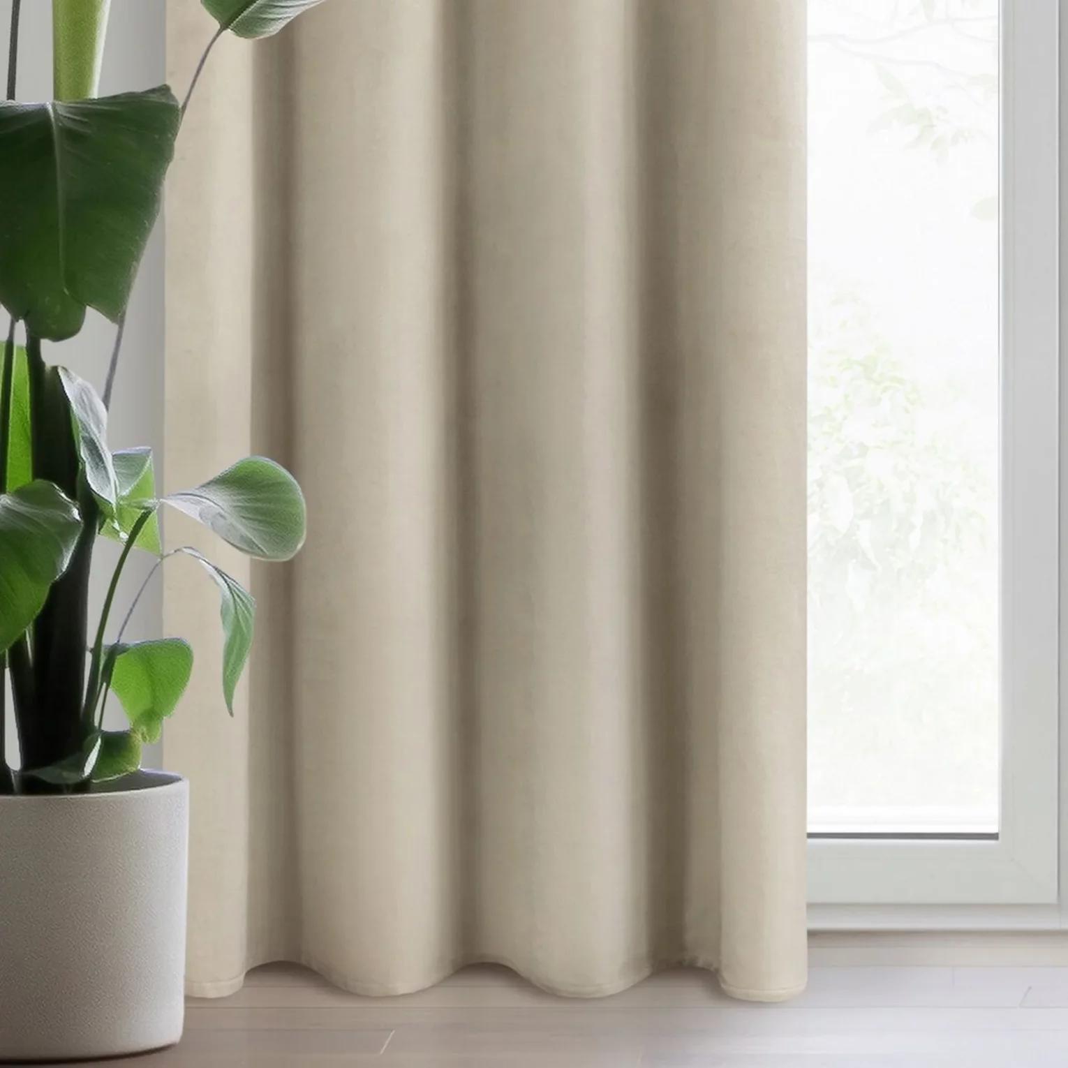 Zasłona jasnobeżowa z tkaniny welwetowej 140x250 cm przelotka - ROSA - Design 91