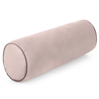 Poduszka dekoracyjna wałek 15 x 45 cm welwetowa pudrowa zdobiony kontrastującą lamówką GAJA