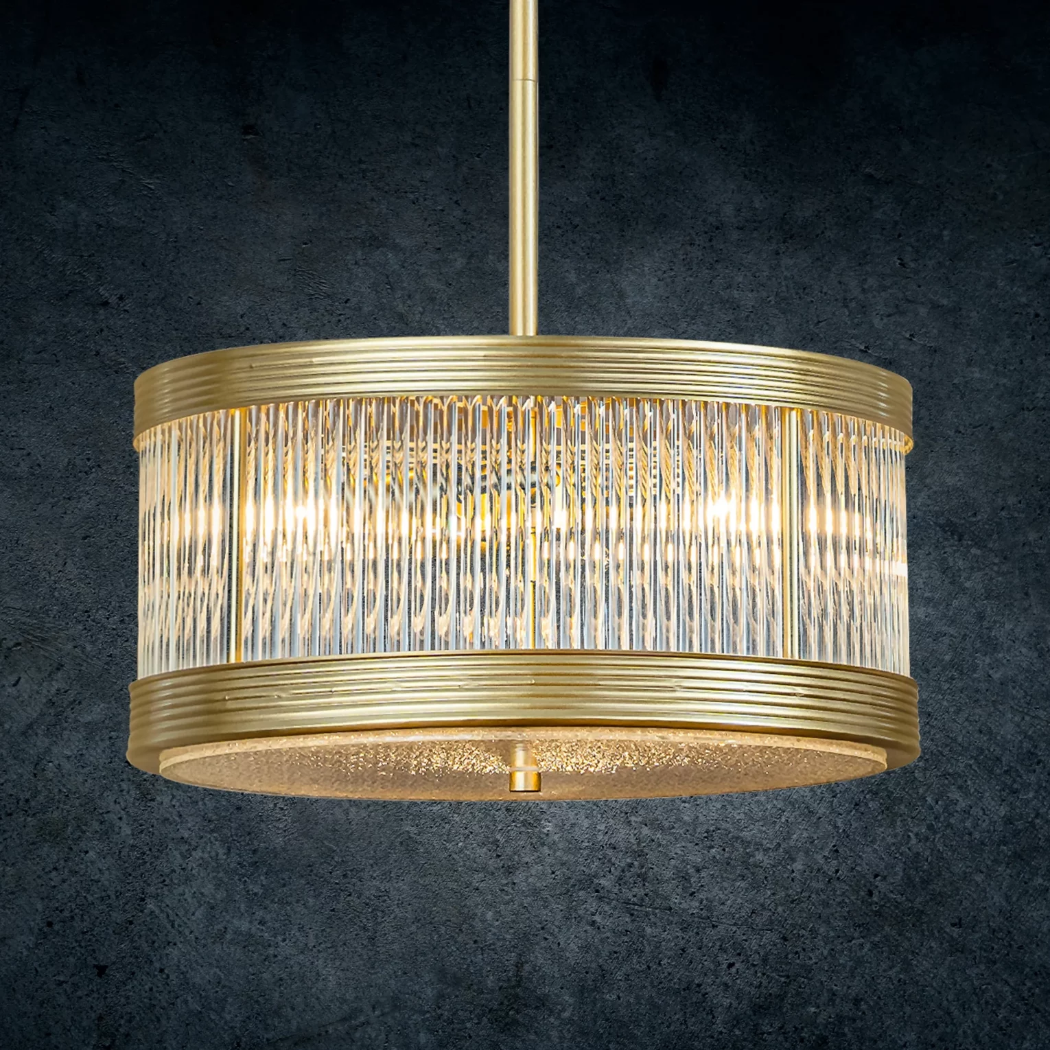 Lampa wisząca do pokoju transparentno, złota  zdobiona szklanymi akcentami 40 x 109 cm KYLA