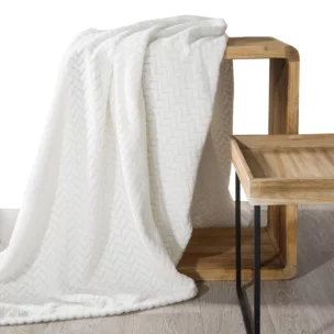 DESIGN 91 Koc CINDY miękki i miły w dotyku z wytłaczanym wzorem