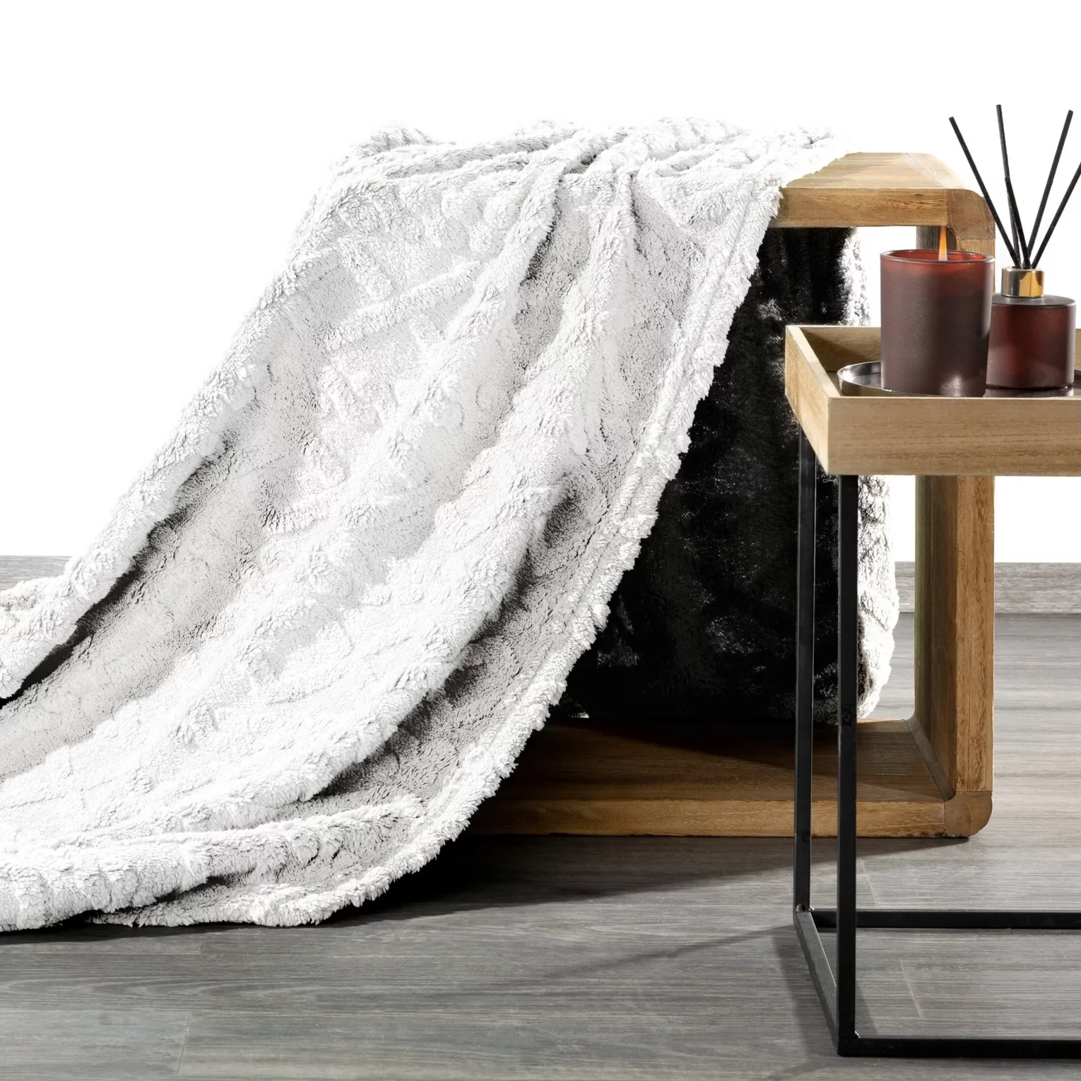 Koc 200x220 cm biały z ozdobnym plecionym warkoczem Design 91