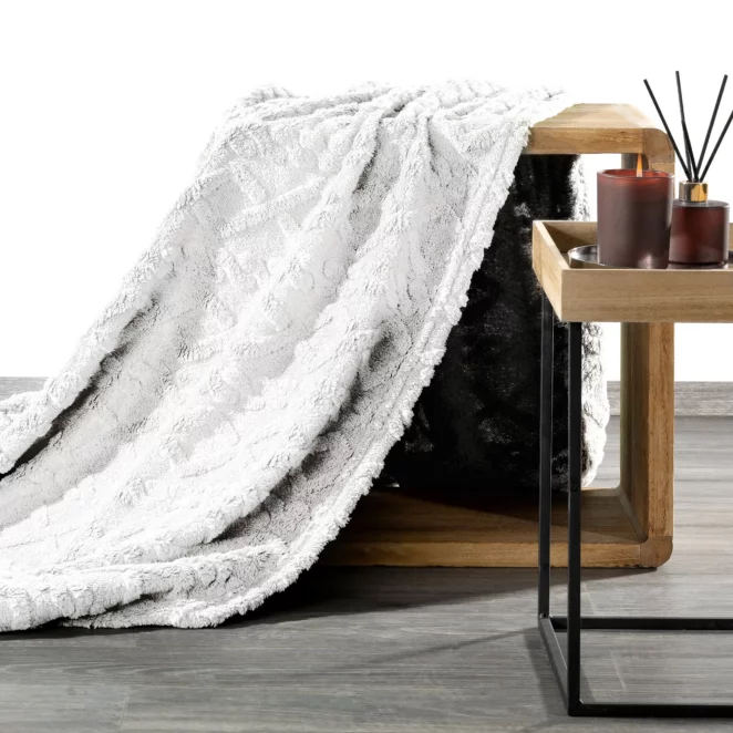 Koc 200x220 cm biały z ozdobnym plecionym warkoczem Design 91