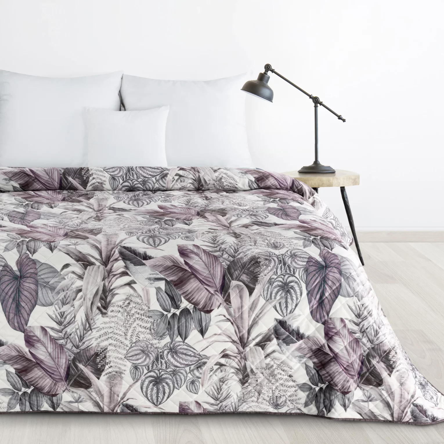 Narzuta fioletowo, szara 170x210 cm pikowana metodą hot press z nadrukiem egzotycznych liści DAVOS Design 91
