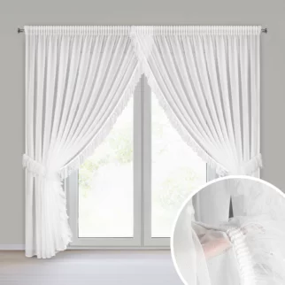 Firana biała z drobnej siateczki z fantazyjną aplikacją 400x250 cm w zestawie troczki, taśma - ARABELLA