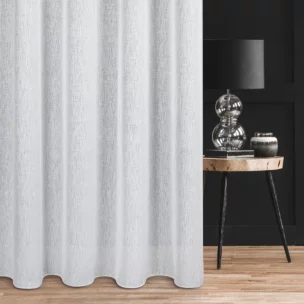 Firana szyta na taśmie 5 cm biała z półprzezroczystej matowej tkaniny w stylu eko, wykończona obciążnikiem