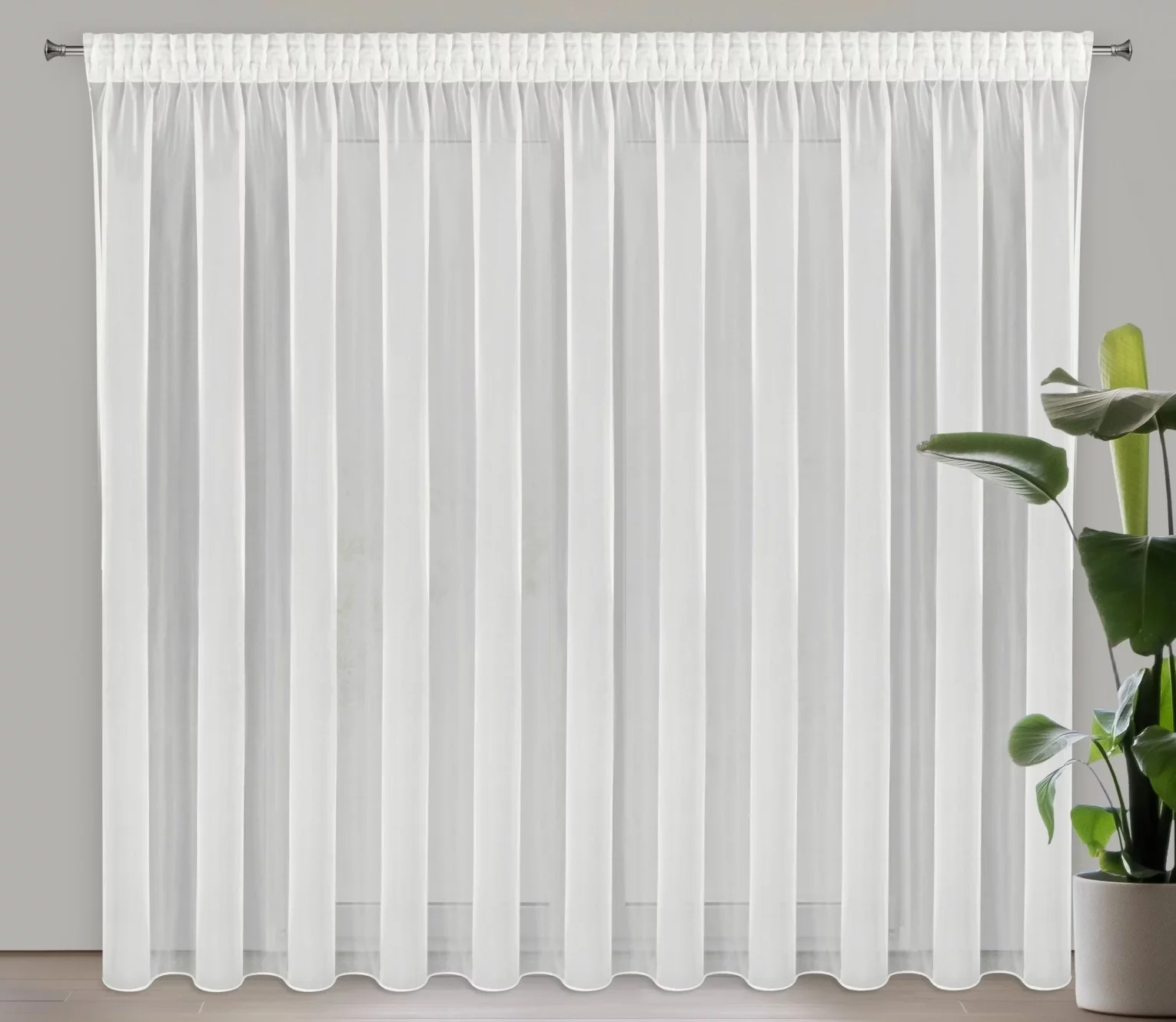 Firana kremowa z gładkiego mlecznego woalu wykończona szwem obciążającym VIOLET 400x180 cm taśma