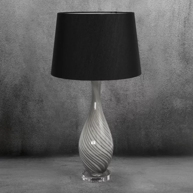 Lampa stołowa czarno, srebrna MEGI na podstawie ze szkła z abażurem z matowej tkaniny