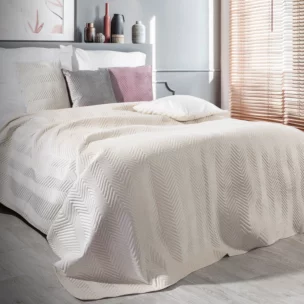 Narzuta welwetowa kremowa 170x210 cm pikowana w jodełkę metodą hot press SOFIA Eurofirany Premium
