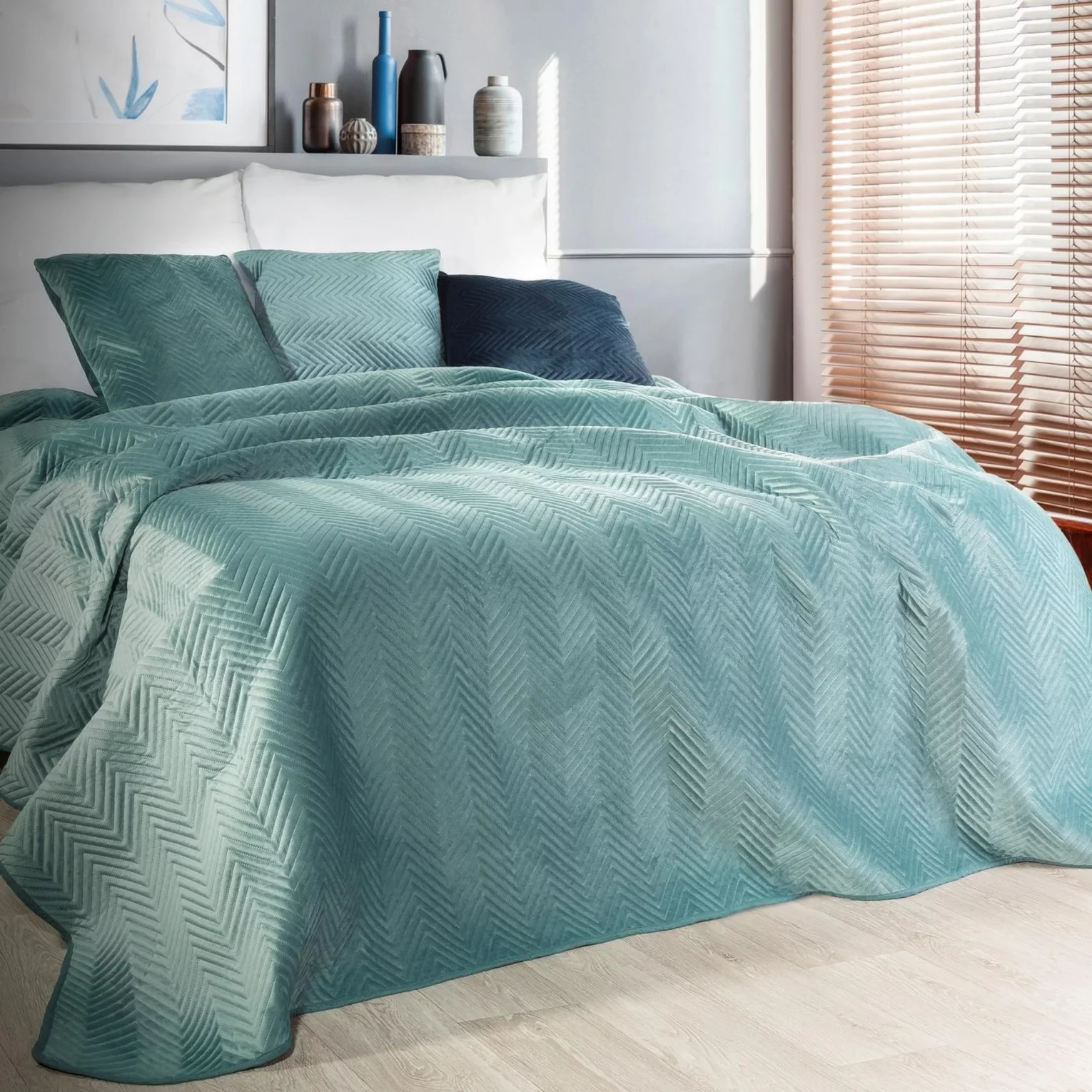 Narzuta welwetowa miętowa 230x260 cm pikowana w jodełkę metodą hot press SOFIA Eurofirany Premium