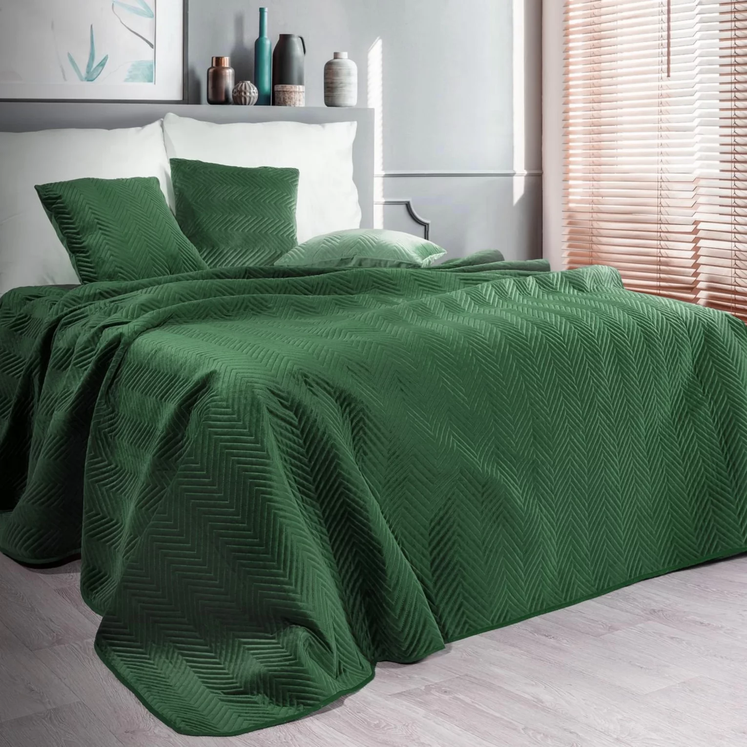 Narzuta welwetowa ciemnozielony 200x220 cm pikowana w jodełkę metodą hot press SOFIA Eurofirany Premium