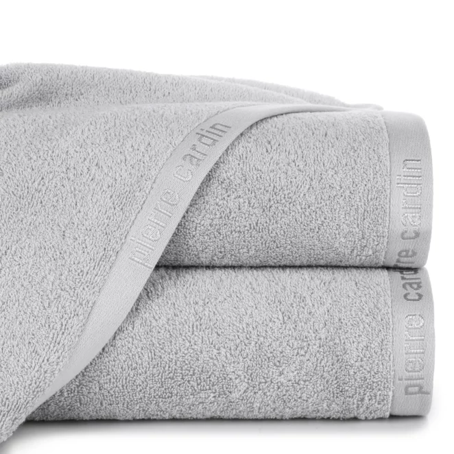 Ręcznik kąpielowy 50x90 cm bawełniany kolor srebrny z żakardową bordiurą 430 g/m2 EVI Pierre Cardin