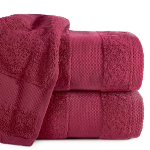 Ręcznik kąpielowy 50x90 cm bawełniany kolor amarantowy z żakardową bordiurą w stylu eko 500 g/m2 LORITA