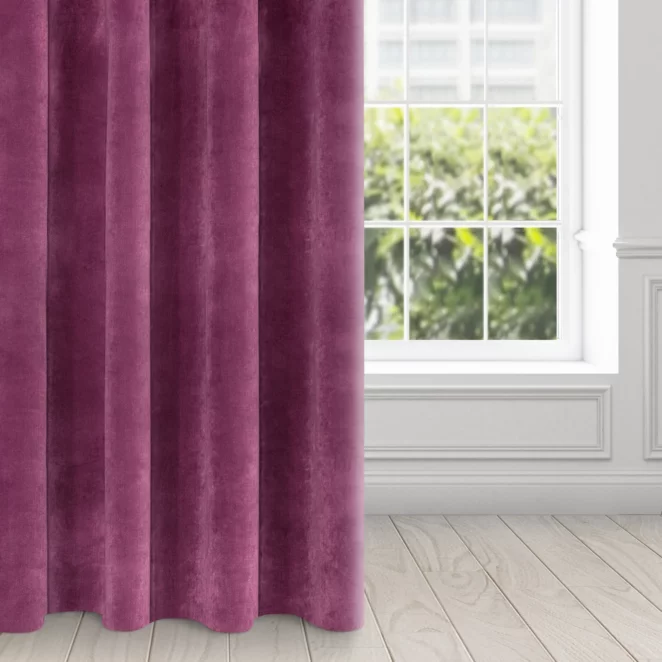 Zasłona ciemnofioletowa z ekskluzywnego aksamitnego welwetu 290 g/m2 140x250 cm 10 szt. przelotek RIA Diva Line