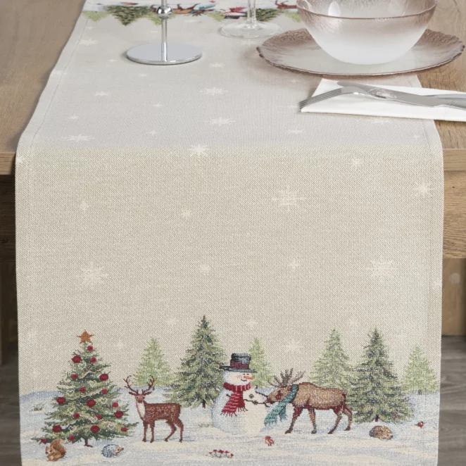 Bieżnik na stół 40x100 cm naturalno, srebrny gobelinowy z motywem zimowej wioski