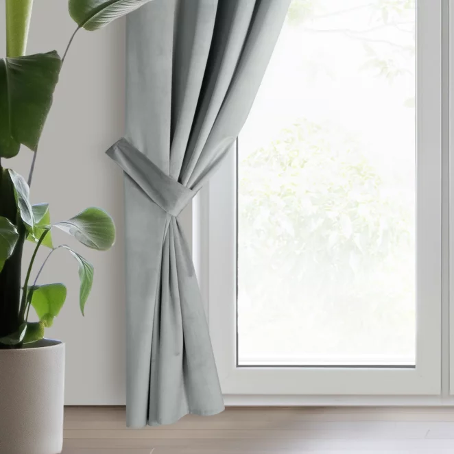 Zasłona welwetowa jasnoszara, troczek w zestawie 140x270 cm przelotka - ANTARA